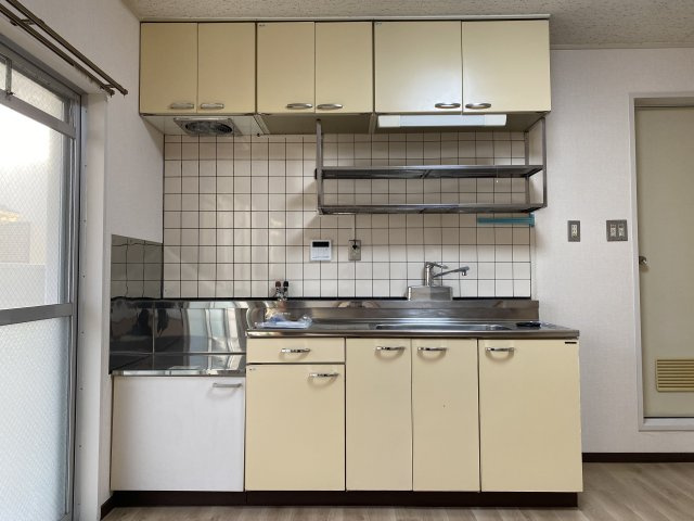 マンション財のキッチン