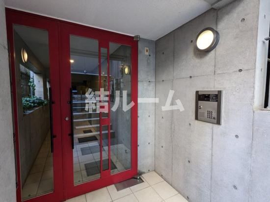 板橋区板橋１丁目の賃貸マンションのエントランス