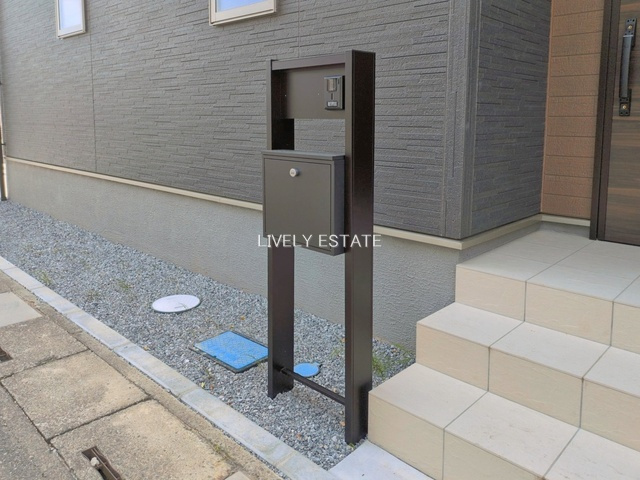 越谷市宮本町4丁目 新築分譲住宅のその他|インターホン機能付き門柱