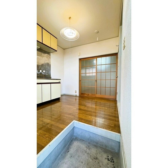 【玄関】 | コーポラスシカマ