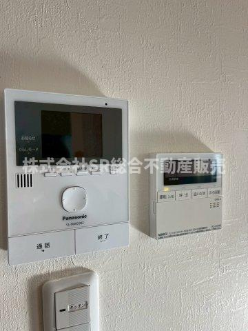 日下町2丁目中古戸建の防犯設備|モニター付きインターホンがあり女性やお子様にも安心です！