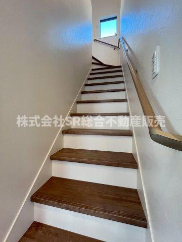 日下町2丁目中古戸建の内装|当日予約も大歓迎です！土日祝、雨の日やお子様連れのお客様の送迎も可能ですのでお気になさらずお問合せ下さい。お仕事終わりのお時間にも柔軟に対応致しますのでお気軽にお申し付け下さいませ。