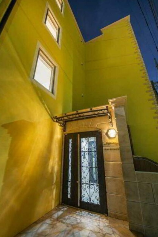 ドミノ浦和元町のエントランス