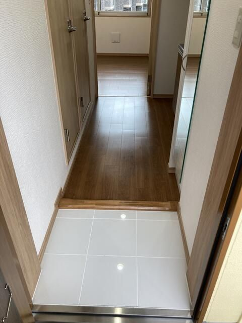 ドミノ浦和元町の玄関