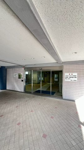 魚崎コーポのエントランス