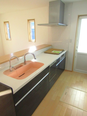 【キッチン】 | 【オール電化】北杜市長坂町富岡 | キッチンでお料理をお楽しみください