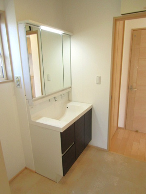 【独立洗面台】 | 【オール電化】北杜市長坂町富岡 | 使いやすい独立洗面台です
