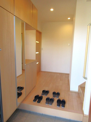 【玄関】 | 【オール電化】北杜市長坂町富岡 | 毎日通る玄関はこちらです