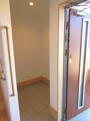 【その他】 | 【オール電化】北杜市長坂町富岡 | シューズインクローゼット