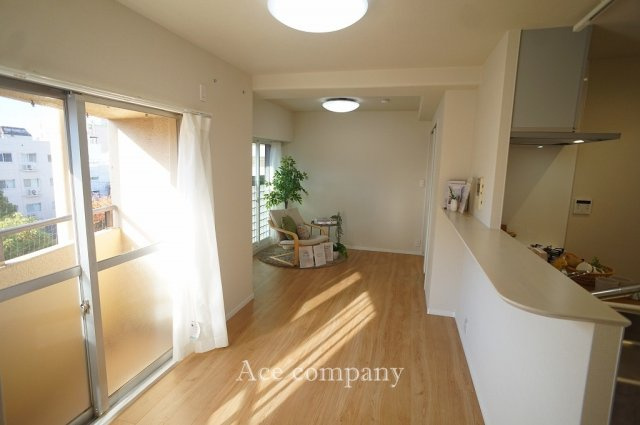 【居間・リビング】の画像