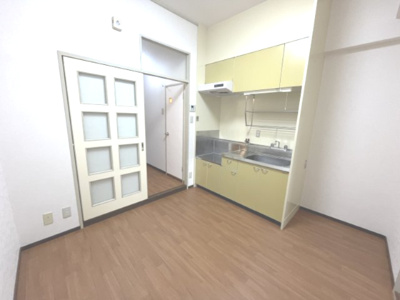 【居間・リビング】 | 瑞光グランドハイツ北 | ダイニングキッチンです