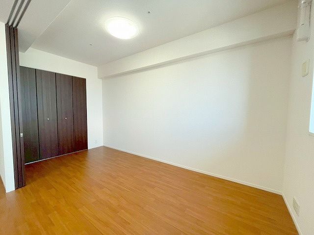 ノルデンタワー新大阪プレミアムの洋室