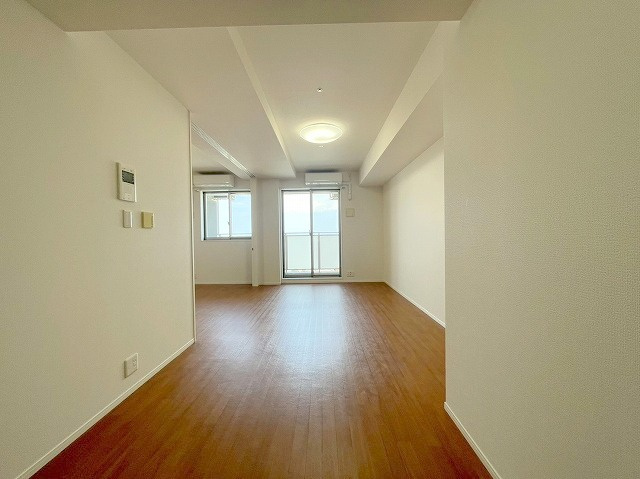 ノルデンタワー新大阪プレミアムの居間・リビング