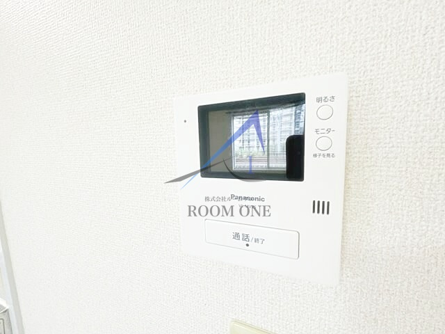 メゾンフレールのセキュリティ|モニター付きインターホンです。