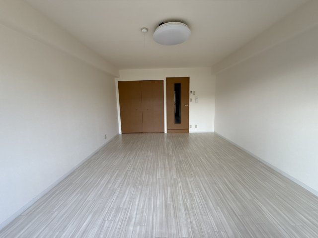 ヴィラ・ソレイユの居間・リビング