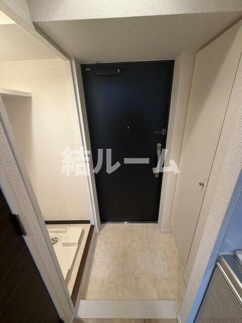 板橋区板橋１丁目の賃貸マンションの玄関