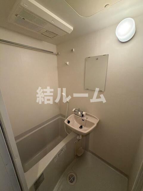 板橋区板橋１丁目の賃貸マンションの浴室