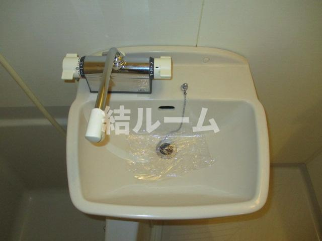 板橋区板橋１丁目の賃貸マンションの洗面所