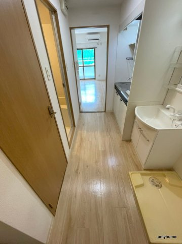 INOVE上山手　仲介手数料無料の内装