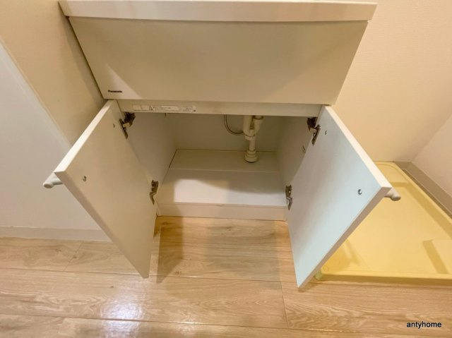 INOVE上山手　仲介手数料無料の収納