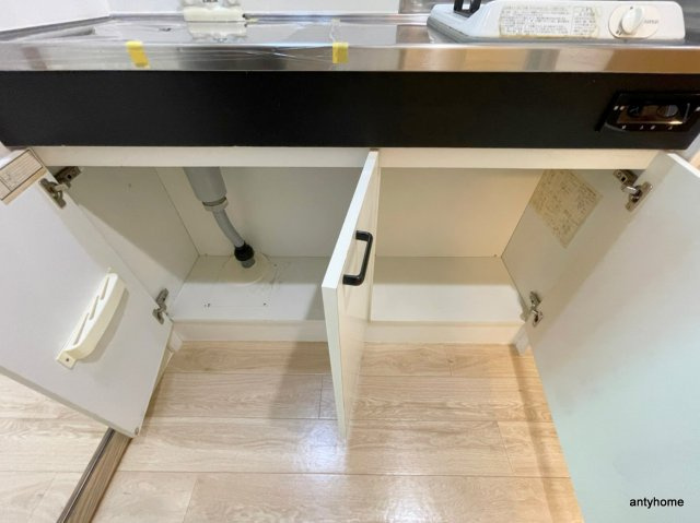 INOVE上山手　仲介手数料無料の収納