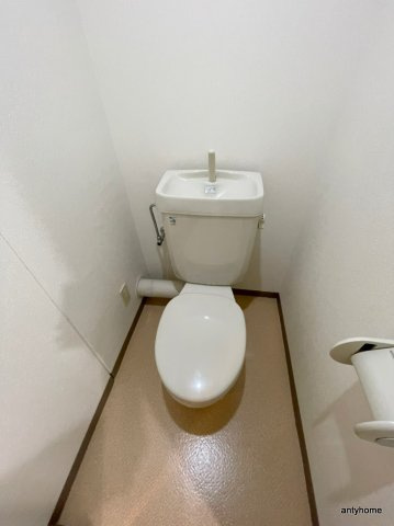 INOVE上山手　仲介手数料無料のトイレ