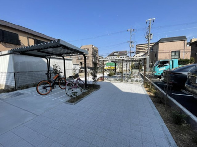 【その他共用部分】 | ブライトガーデン | 駐輪場です