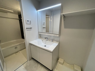 【洗面所】 | ブライトガーデン | スペースが確保できる洗面所です