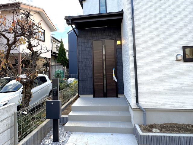 松戸市松戸新田新築戸建のエントランス|エントランス・玄関ポーチ