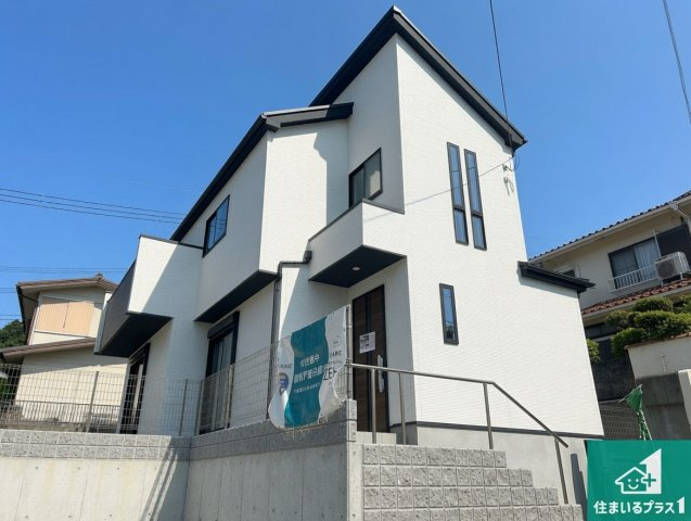 宝塚市中山桜台　第2期　新築一戸建ての外観|安心の10年保証！外観を美しく保ち、雨水で汚れを落とします！気になることがありましたら、お気軽にお問い合わせください！