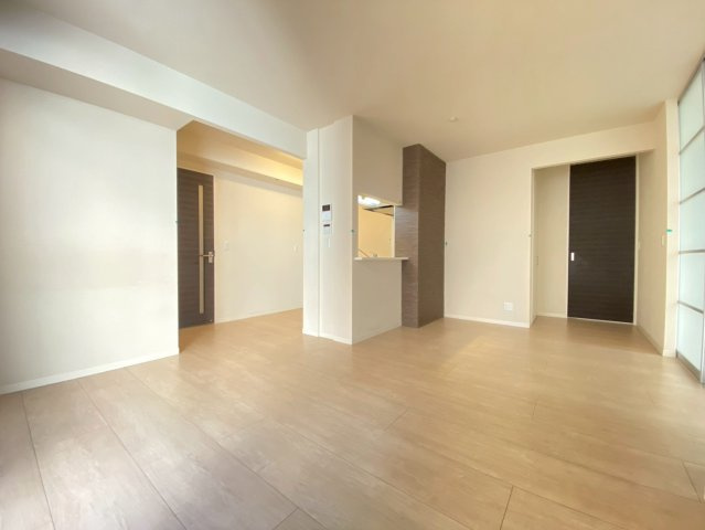 グランメゾン新芦屋の居間・リビング