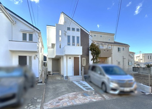 【外観】 | 2026年１月8日撮影
ご自宅から現地まで、当社スタッフがお車にて、「お迎え・お送り」をしております。ぜひお気軽にお問い合わせくださいませ♪