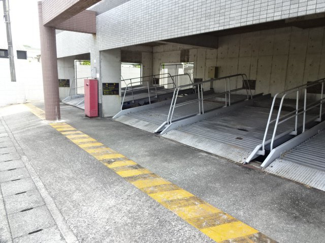 ピアイースト姫路白浜の駐車場