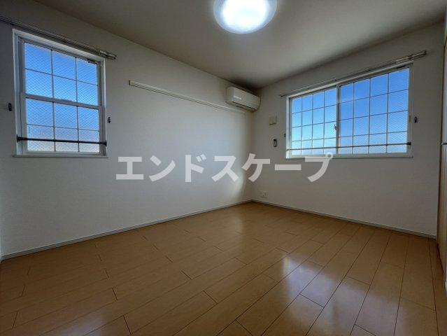 ヴィクトワールの洋室|高崎、前橋のお部屋探しはエンドスケープまで！お客様の理想お聞かせ下さい♪