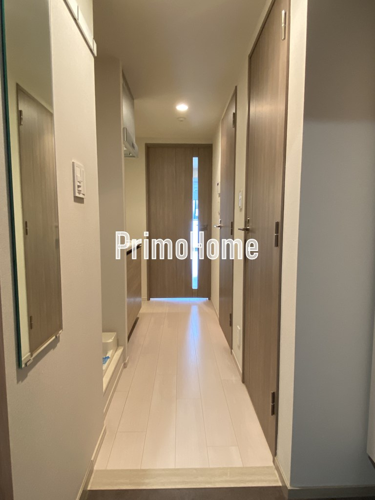 レジディア神田淡路町の玄関