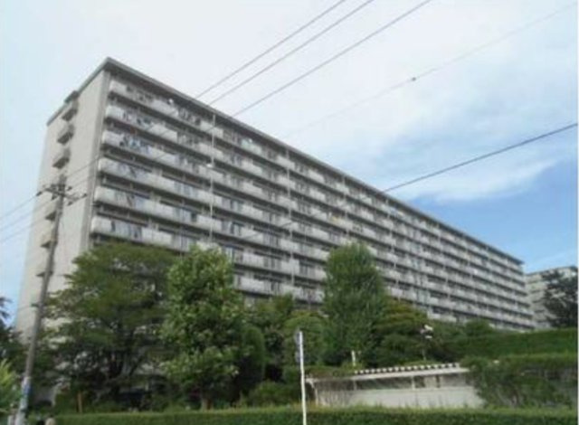 新松戸中央パークハウスD棟の外観