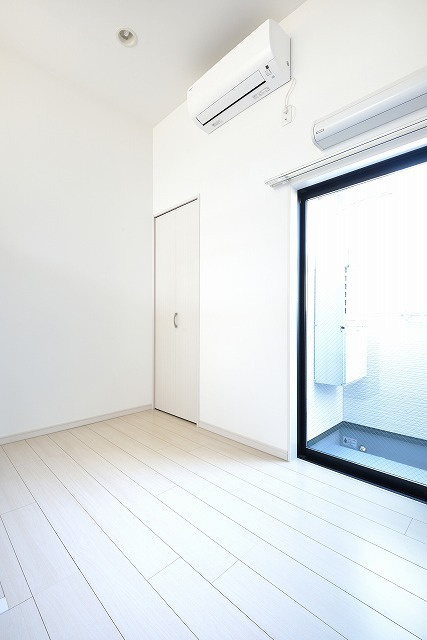 エスポワール堀田の居間・リビング