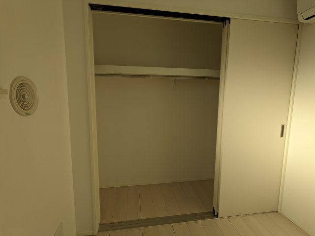 チェリーブロッサム新瑞橋の収納|302号室クローゼット
