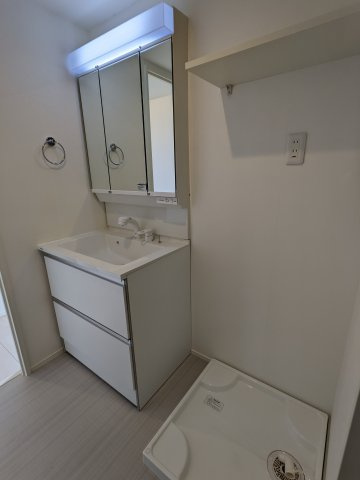 チェリーブロッサム新瑞橋の洗面所|302号室