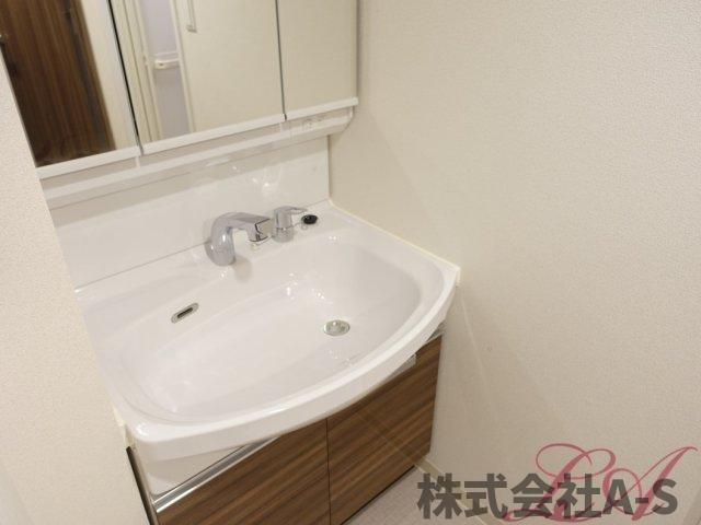 プレサンス丸の内アドブルの洗面所|同間取り画像使用
実際のお部屋と色などが異なる場合がございます。