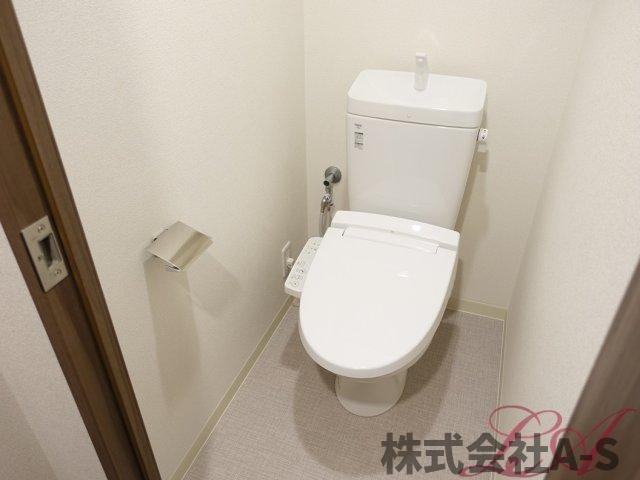 プレサンス丸の内アドブルのトイレ|同間取り画像使用
実際のお部屋と色などが異なる場合がございます。