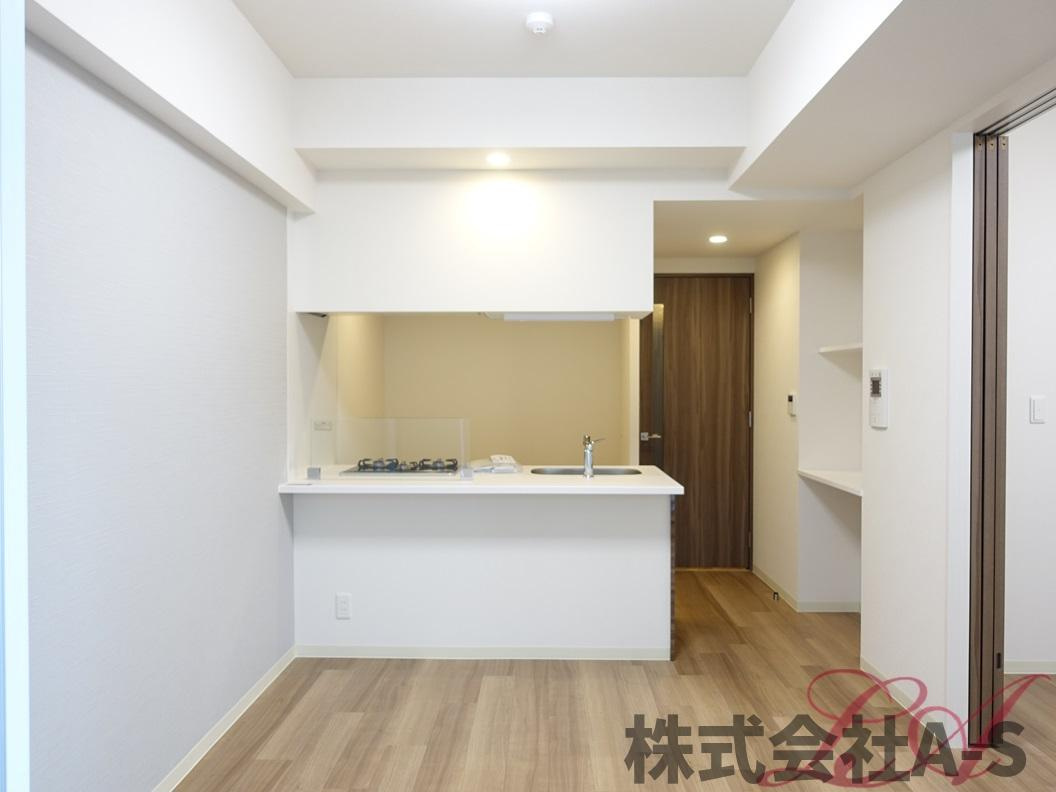 プレサンス丸の内アドブルの居間・リビング|同間取り画像使用
実際のお部屋と色などが異なる場合がございます。