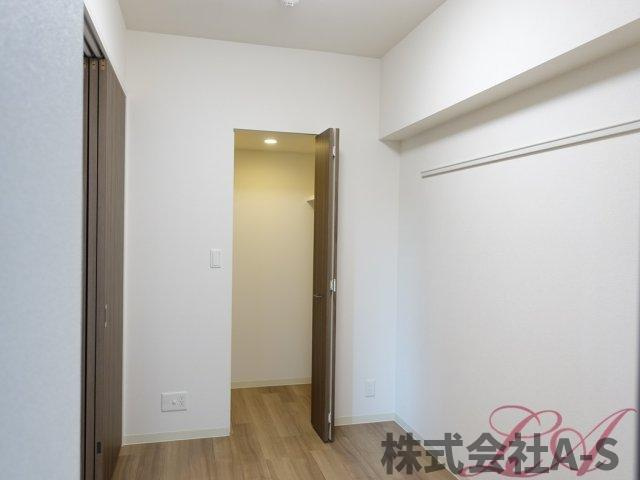 プレサンス丸の内アドブルの洋室|同間取り画像使用
実際のお部屋と色などが異なる場合がございます。