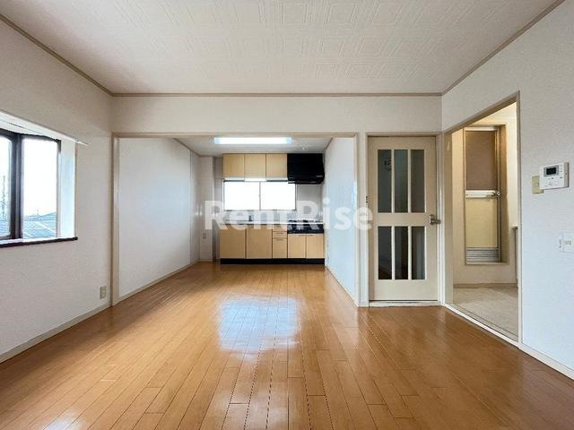 ヨーロピアンシティＭＯの居間・リビング|リビング