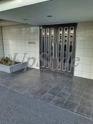 【エントランス】 | ミルーナヒルズ白鳥アリビエ