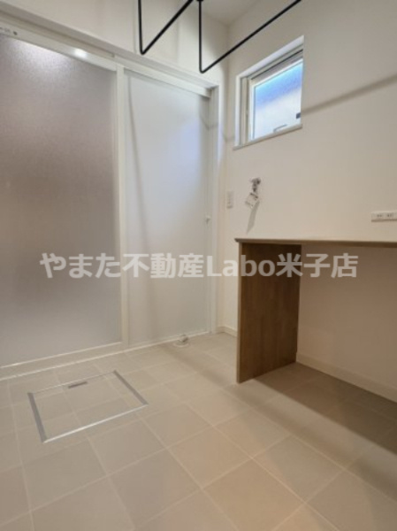 米子市河岡中古戸建の脱衣所