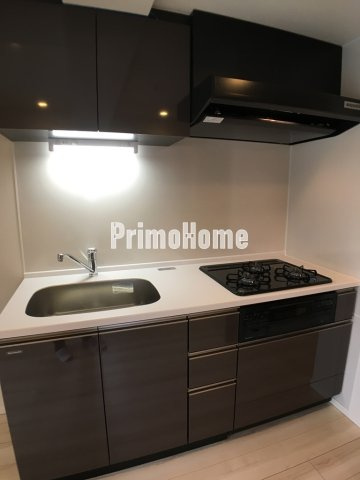 レジディア大手町北のキッチン