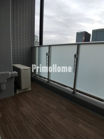 レジディア大手町北のバルコニー