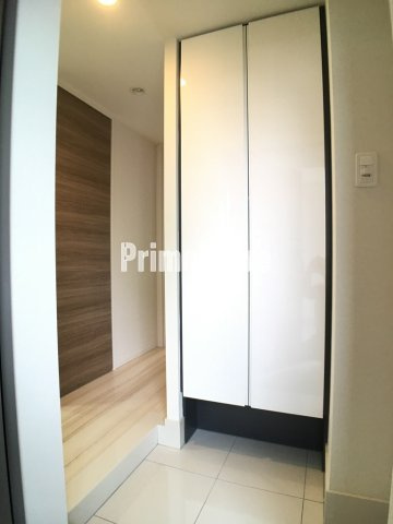 レジディア大手町北の玄関