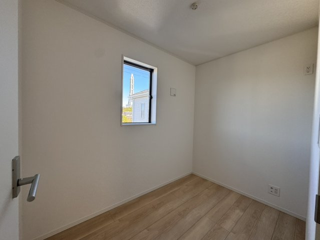 【佐糠町第8　全5棟／3号棟】　新築建売住宅の洋室